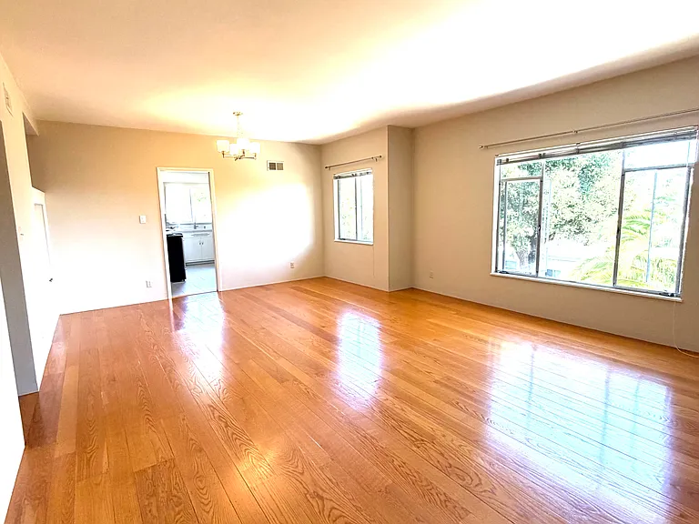 168 Santa Rosa Ave #4 — Photo 3