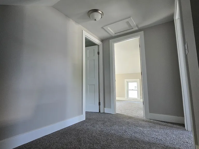 2118 Ohio St — Photo 11