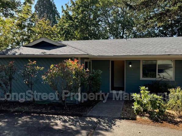 2704 NW Angelica Dr