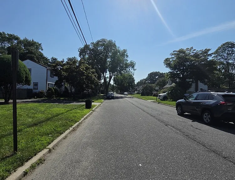 63 E 6th St #2 — Photo 21