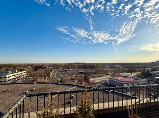 7600 Golden Valley Rd APT 305, Golden Valley, MN 55427