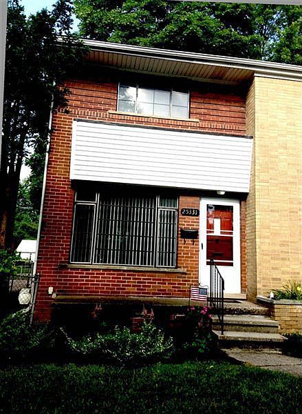 25331 Coolidge Exterior 2