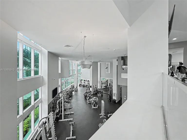 1900 N Bayshore Dr #3811 — Photo 30