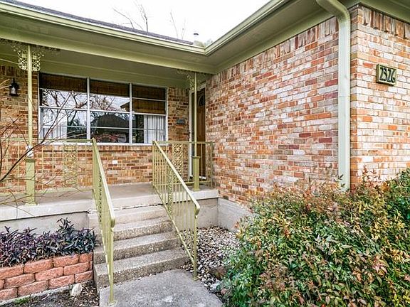 3rd image of 2326 Pinebluff Dr