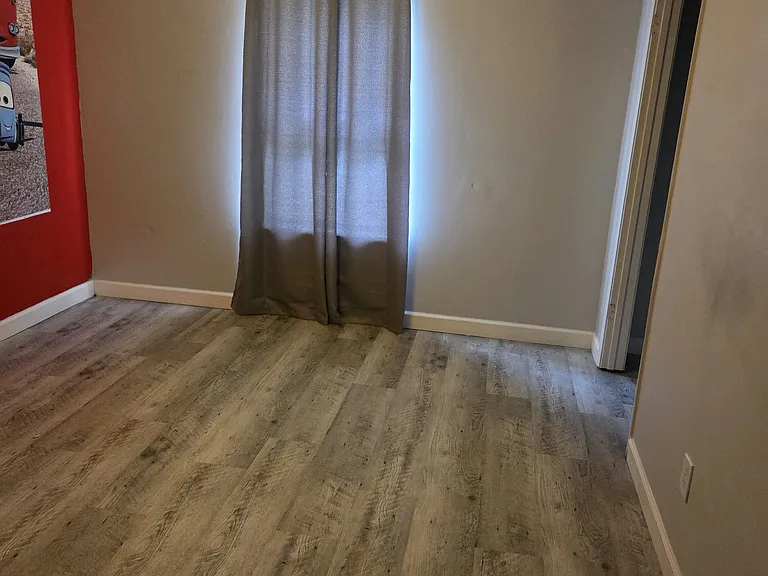 720 Briarwood Dr — Photo 6
