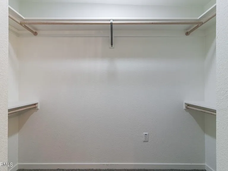 719 E Fillmore St — Photo 13