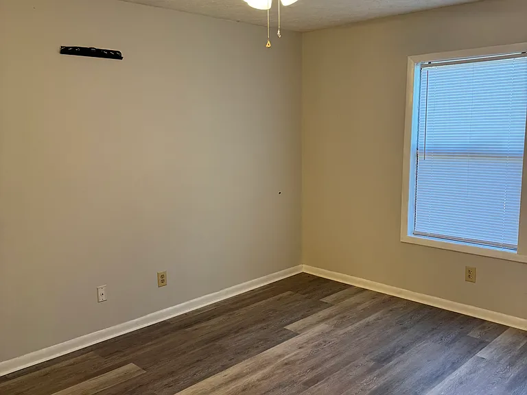 1000 Wood Creek Dr #3 — Photo 5