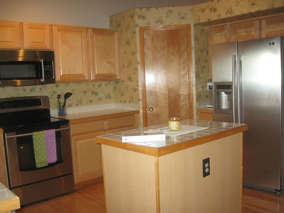 Kitchen With Brand New Stainless Steel Appliances