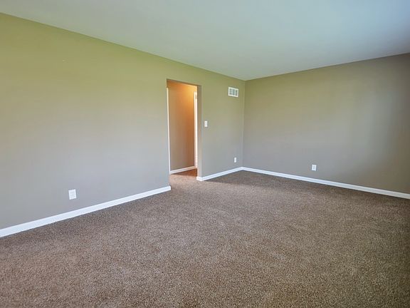 4th image of 6255 Starvue Dr