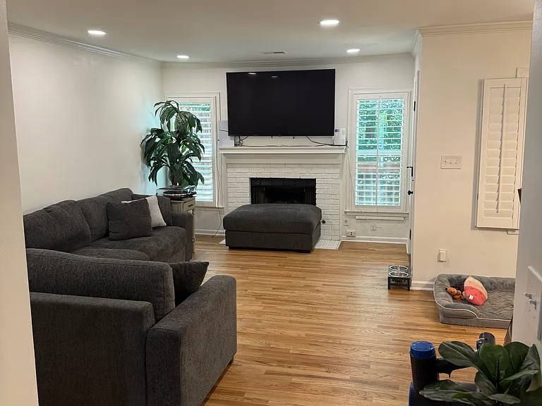 591 Salem Woods Dr SE — Photo 4