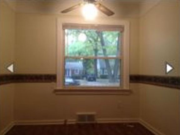 3rd image of 23540 Seneca Ave