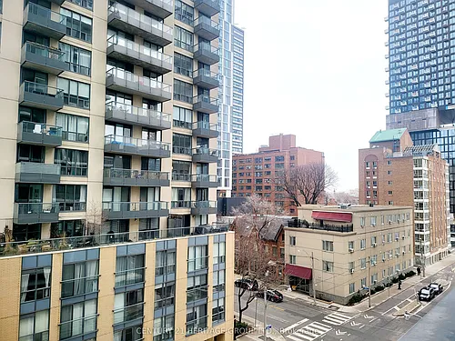 77 Shuter St Photo 1