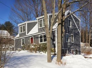 104 Center St, Groveland, MA 01834