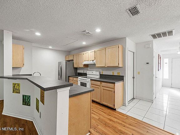 4th image of 8257 LOCH SEAFORTH Court