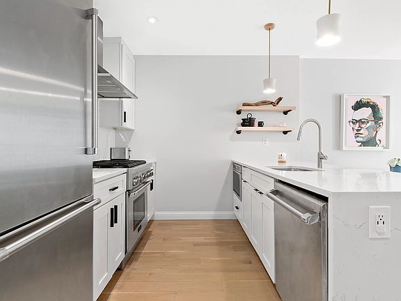 3rd image of 201 Huntington St #2