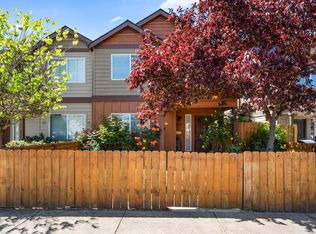 7665 24th St, White City, OR 97503