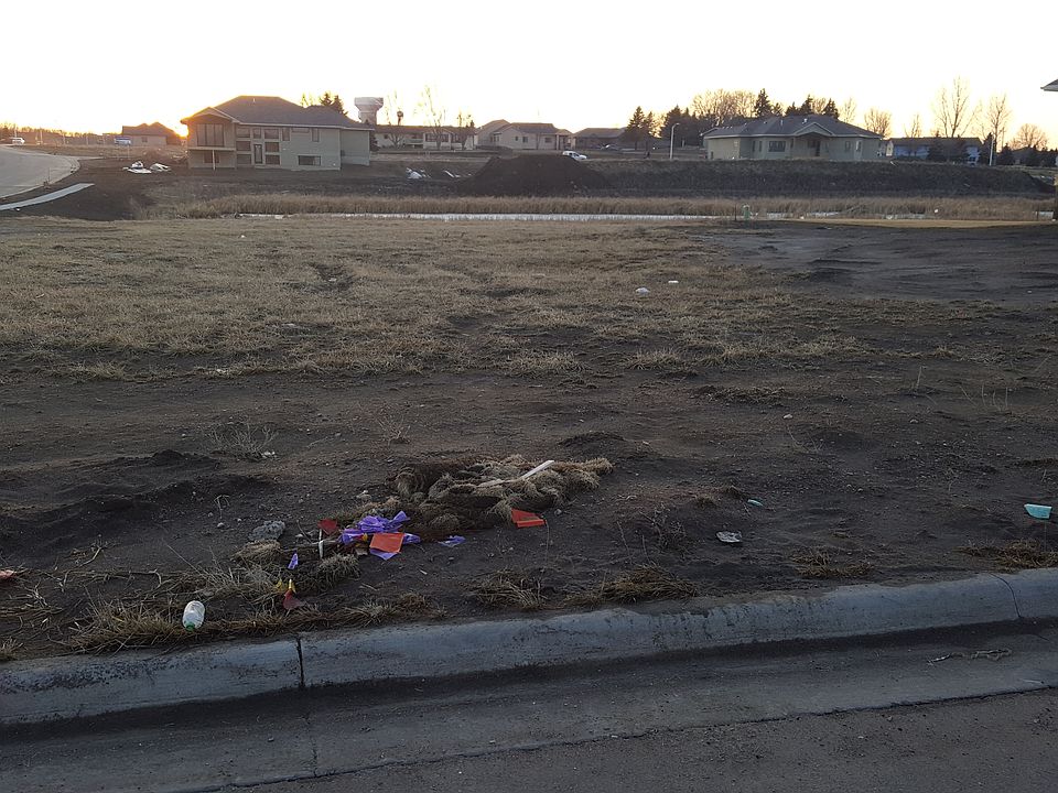 1st image of 7917 S Pinewood Ave