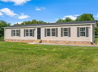 24 Hartman Ct NE, Palmyra, IN 47164