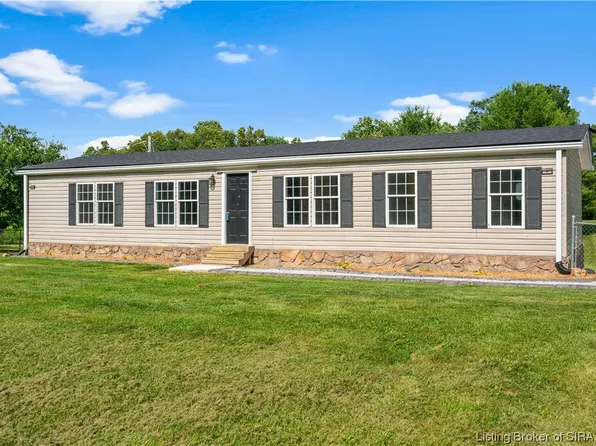 24 Hartman Court NE, Palmyra, IN 47164