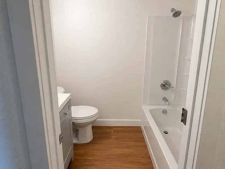 15506 NE 32nd St — Photo 9