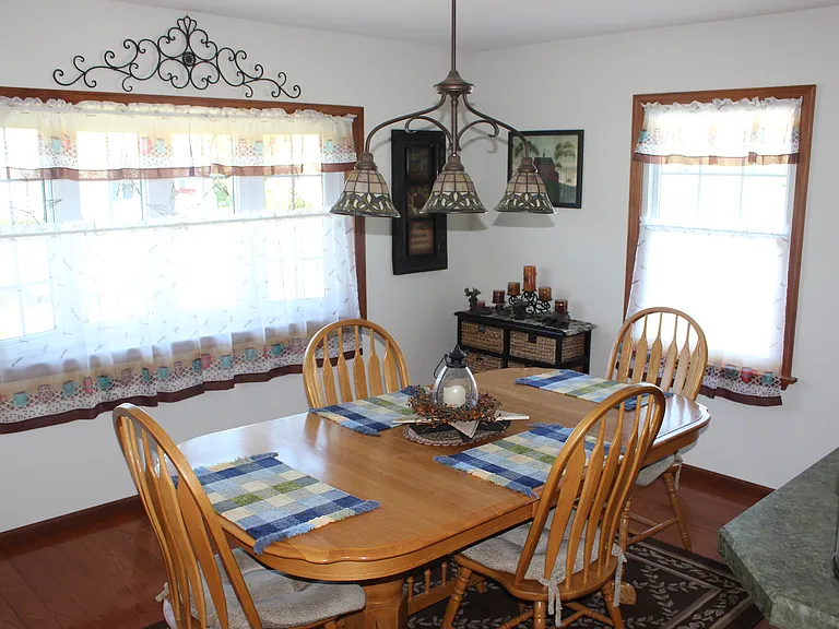 516 Esty St — Photo 7