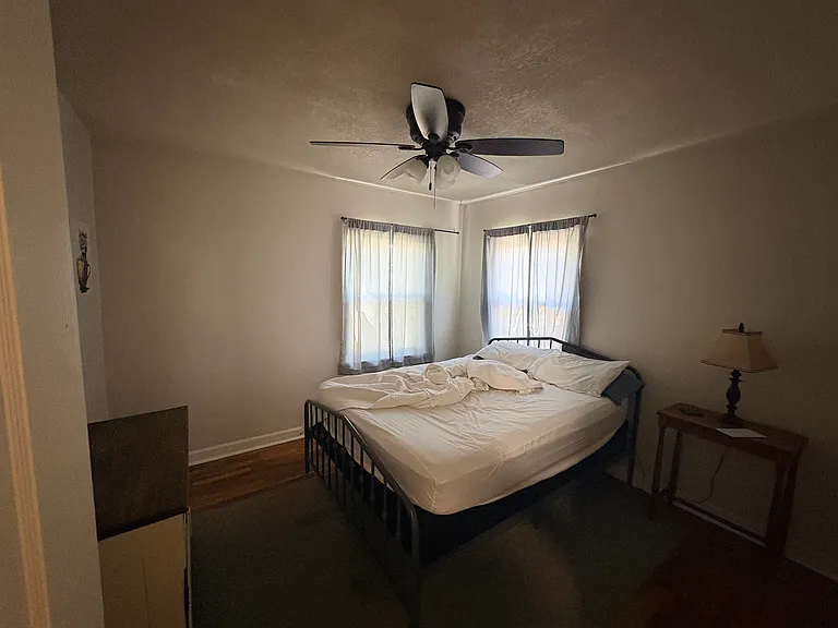 827 SW Hedgewood Ave — Photo 9