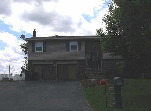 2nd image of 232 Murray Dr