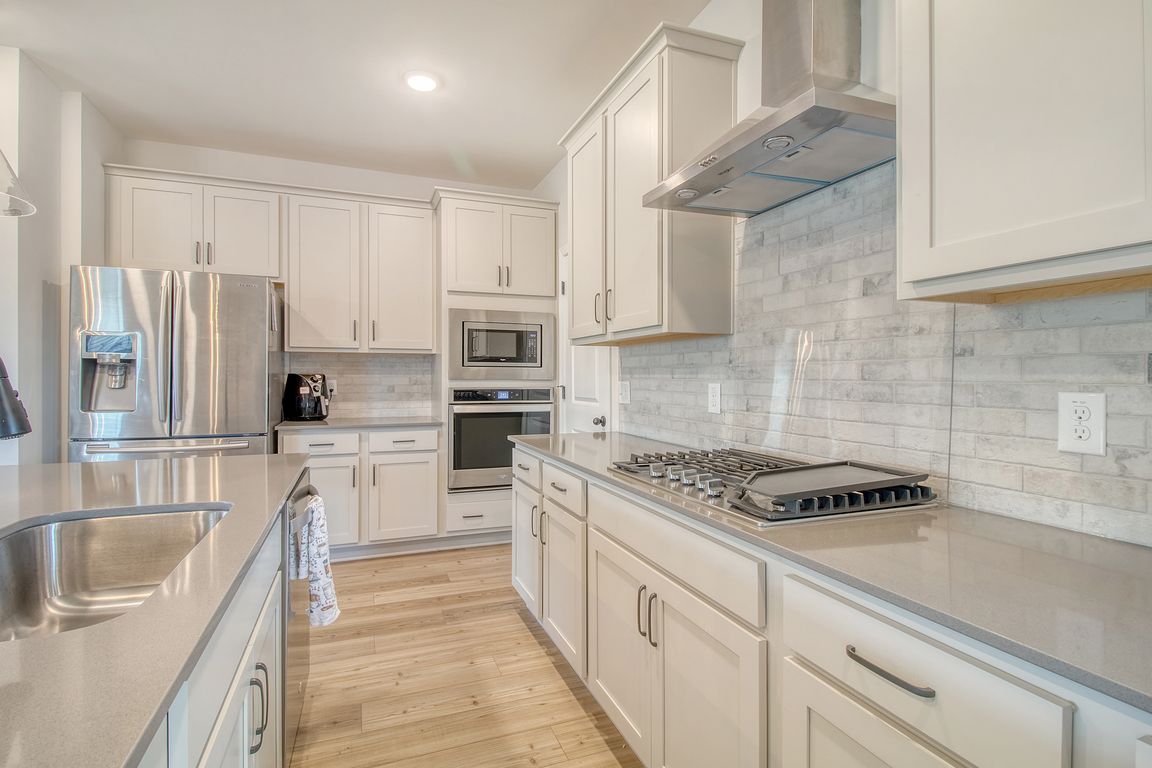 next background image