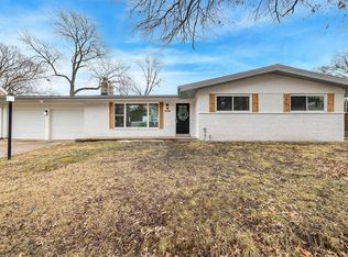 1100 S Laclede Station Rd, Saint Louis, MO 63119