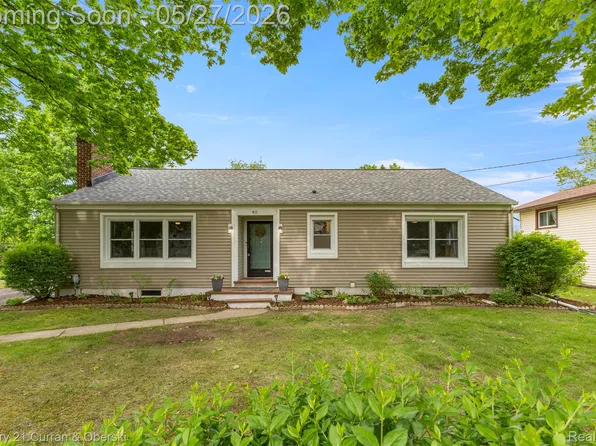 411 S Adrian St, Tecumseh, MI 49286