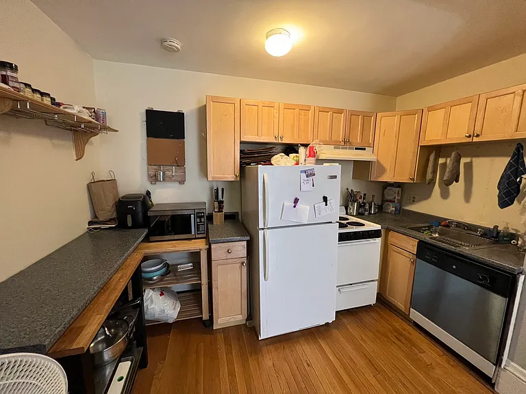 271 Dartmouth St #2B — Photo 19