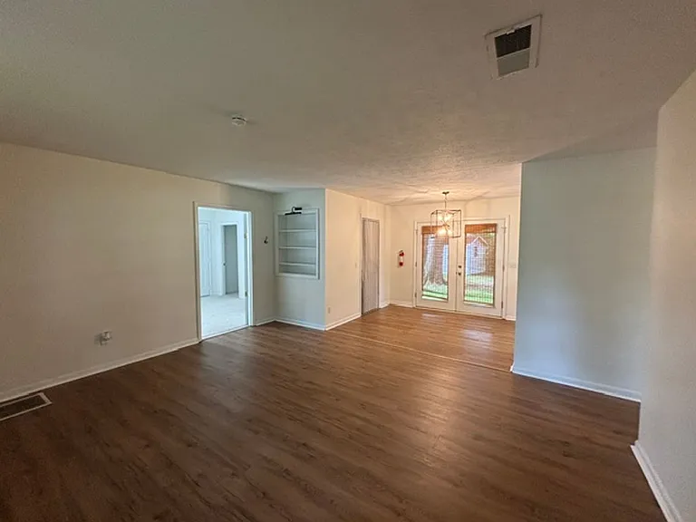 3826 Westgate Dr — Photo 18