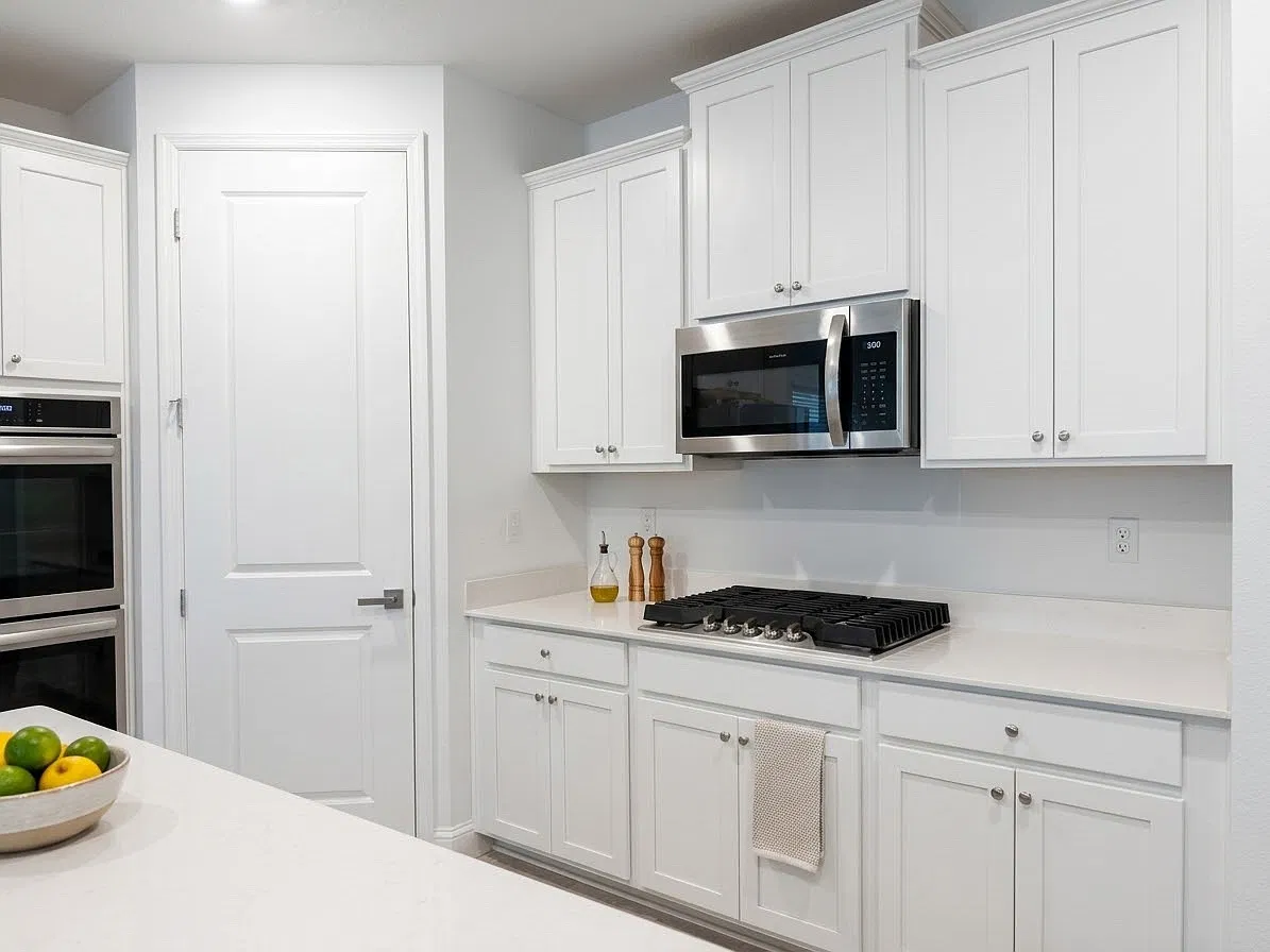 4 bed, 2106 sqft, $2,895 — Photo 2