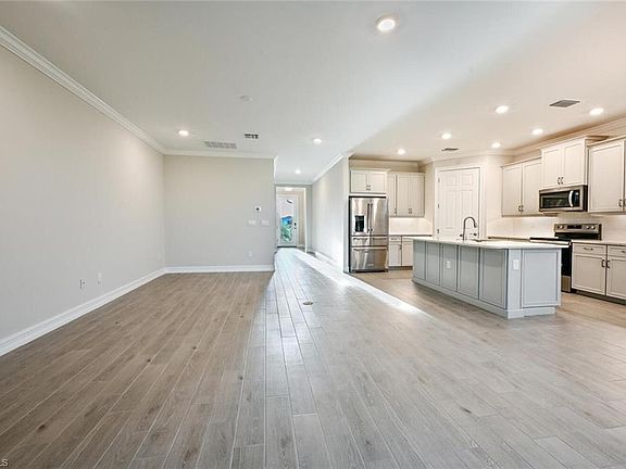 3rd image of 28008 SANIBEL SANDS ST