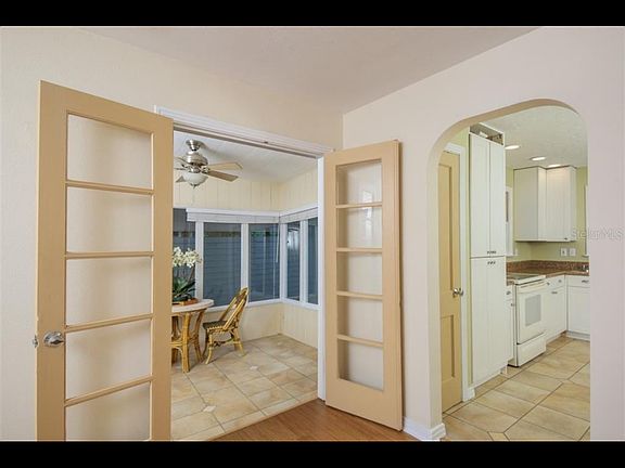 4th image of 2224 Pelican Dr #A