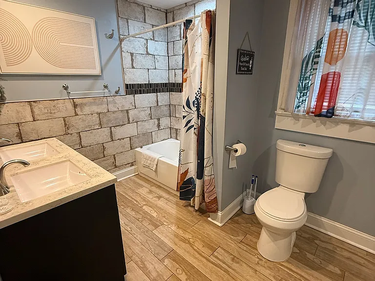 1206 E Jean St — Photo 10