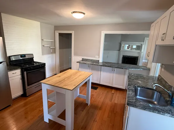 5 Fifield St, Watertown, MA 02472