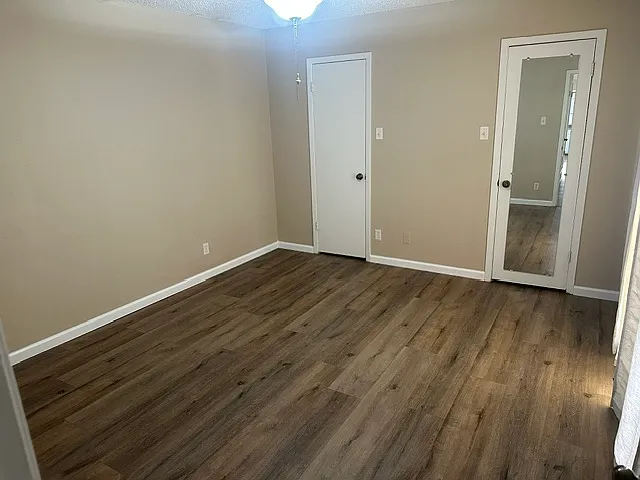2 bed, 1200 sqft, $1,500 — Photo 2