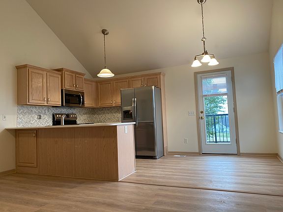 4th image of 4028 Hawksbury Ln #A