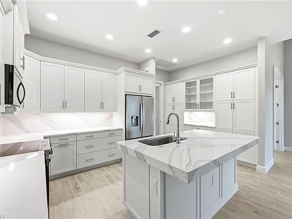 5th image of 8937 Calypso CT