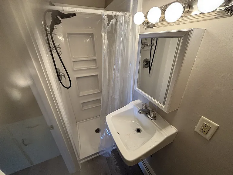 1116 Main St #B — Photo 7