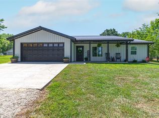 117 College St, Crocker, MO 65452
