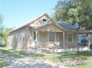 1737 S Market St, Wichita, KS 67211