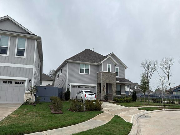 3rd image of 8110 Red Shiner Way