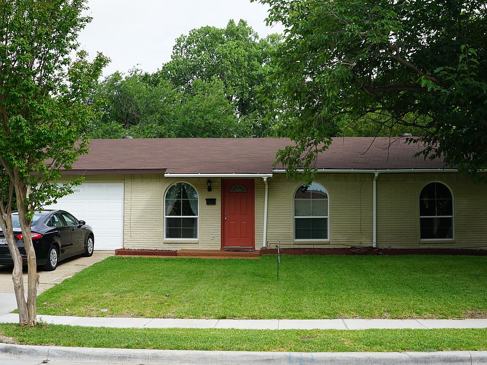 1st image of 4022 Commonwealth Dr