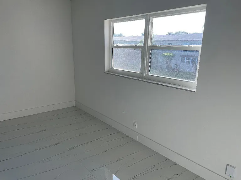 7600 NW 4th Pl #207 — Photo 11