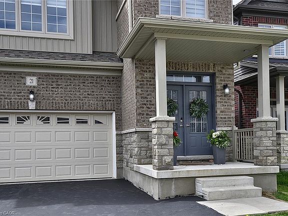 3rd image of 21 Gourlay Farm Ln