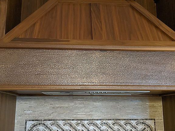 The W is removeable :)