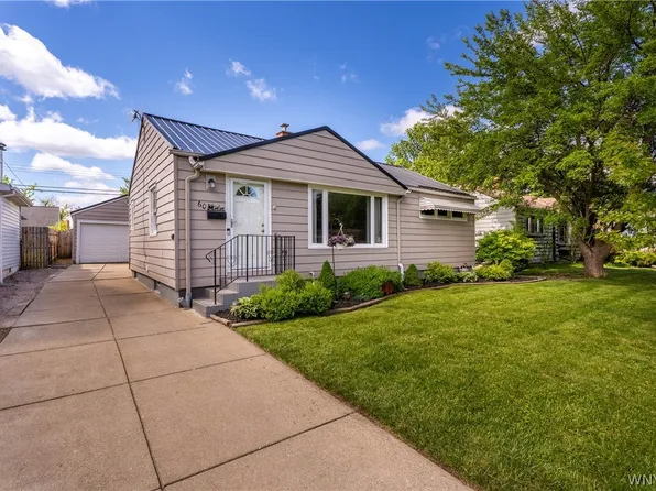 60 Ermann Dr, Buffalo, NY 14217