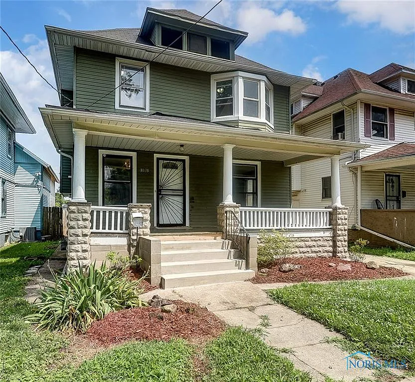 3028 Parkwood Ave photo 1